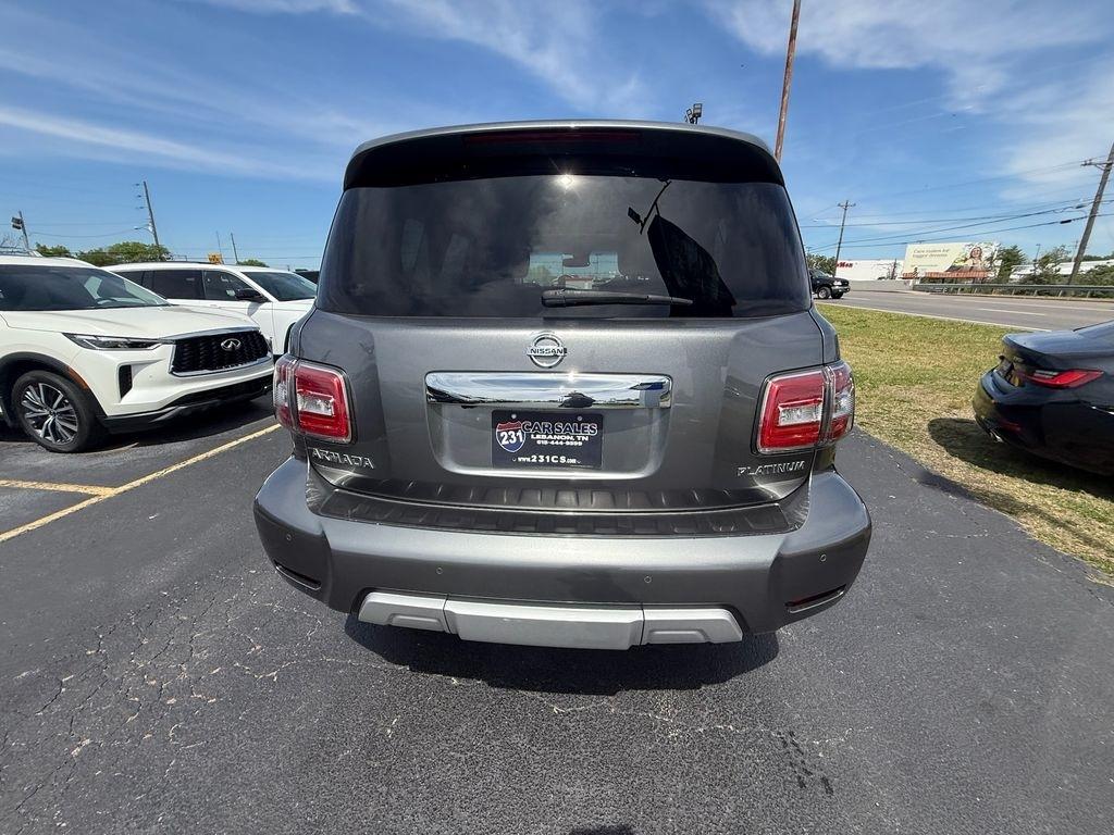 Nissan Armada Platinum AWD 2017