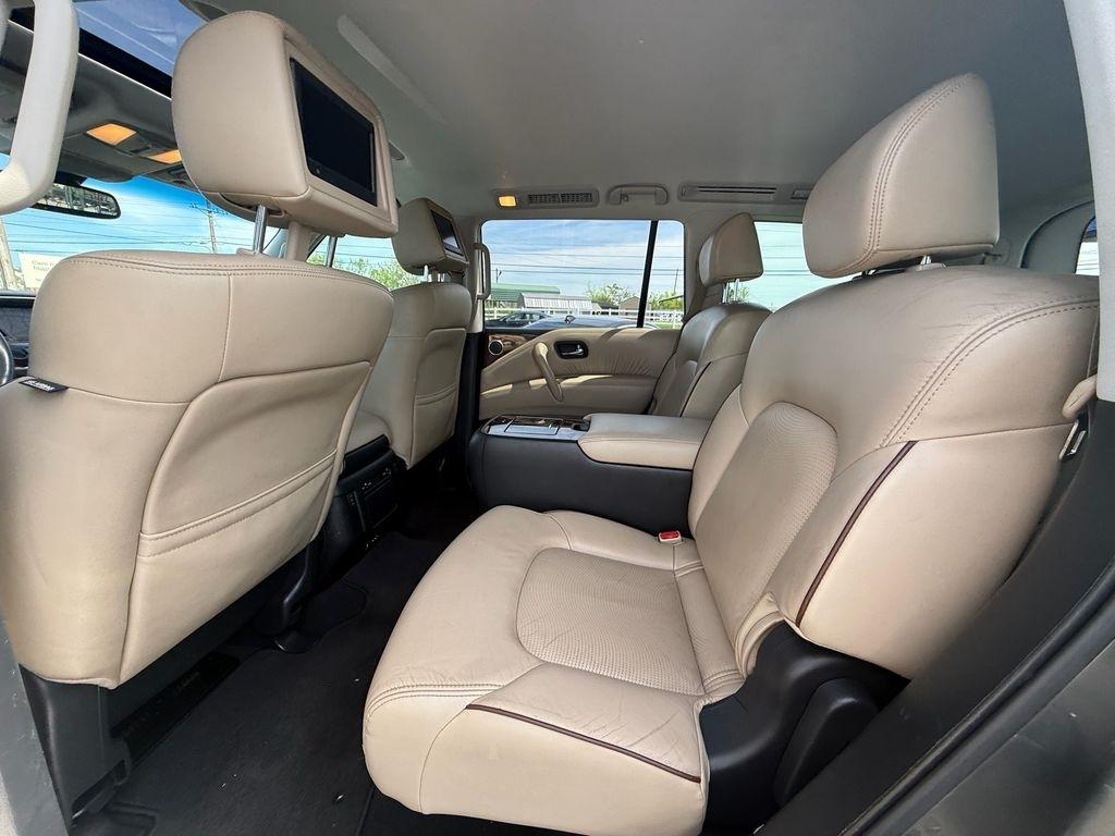 Nissan Armada Platinum AWD 2017