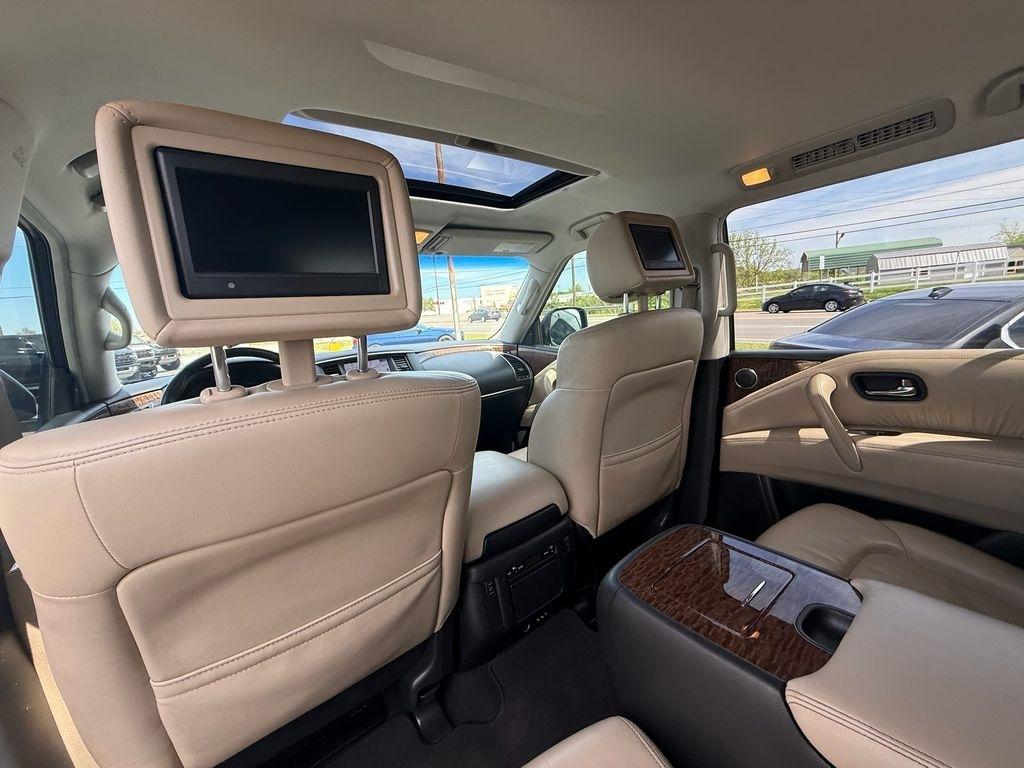 Nissan Armada Platinum AWD 2017