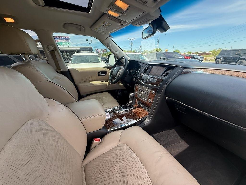 Nissan Armada Platinum AWD 2017