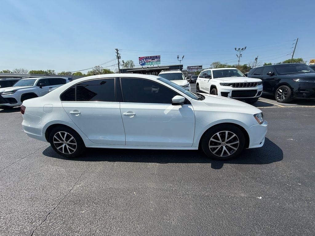 Volkswagen Jetta 1.4T SE 6A 2017