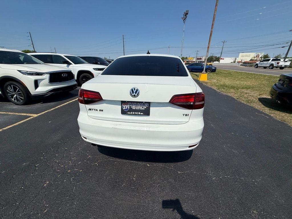 Volkswagen Jetta 1.4T SE 6A 2017