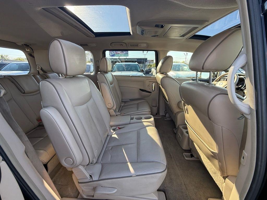 Nissan Quest 3.5 LE 2012