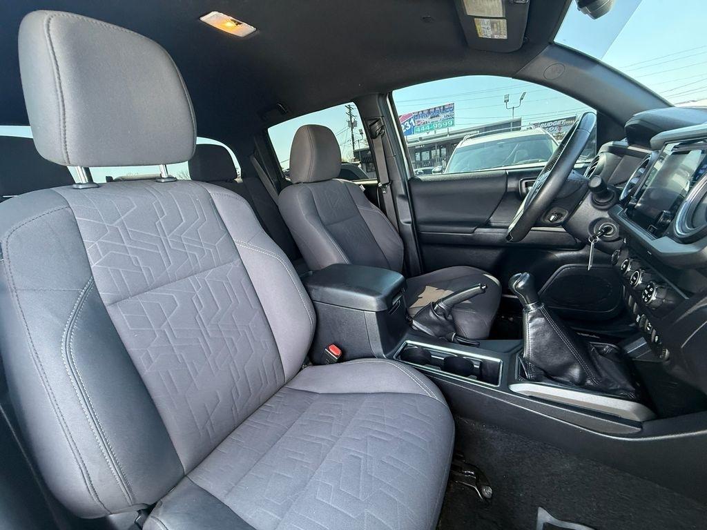 Toyota Tacoma SR5 Double Cab Long Bed V6 6AT 4WD 2019