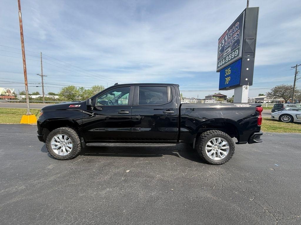 Chevrolet Silverado 1500 Trail Boss Custom Crew Cab 4WD 2025