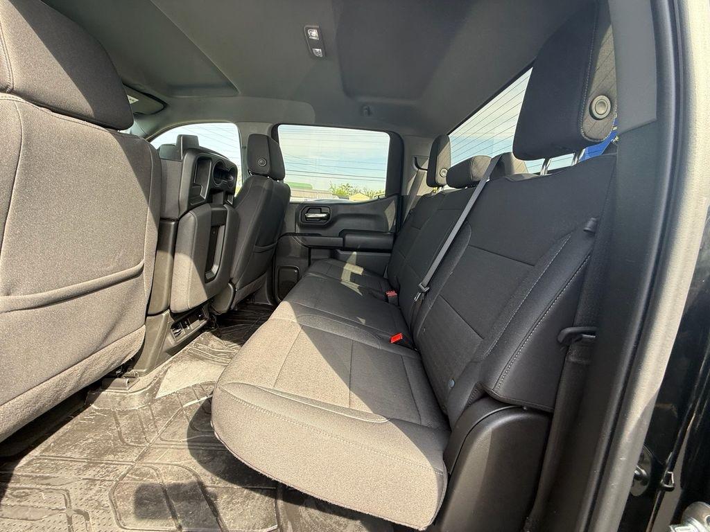 Chevrolet Silverado 1500 Trail Boss Custom Crew Cab 4WD 2025