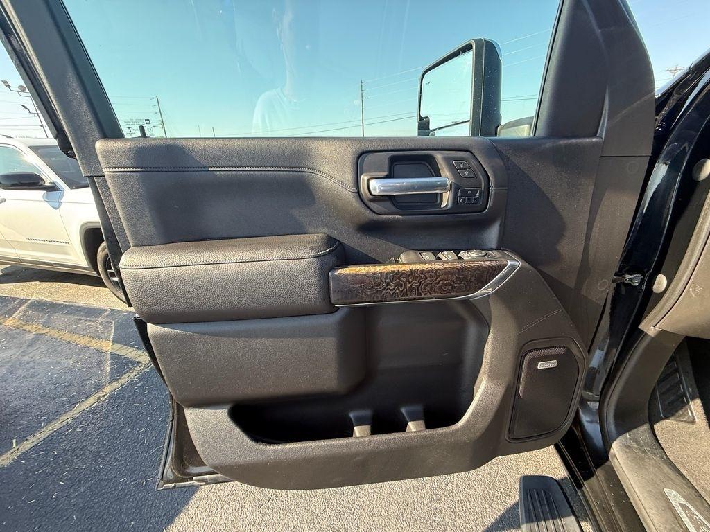 GMC Sierra 2500HD Denali Crew Cab 4WD 2020