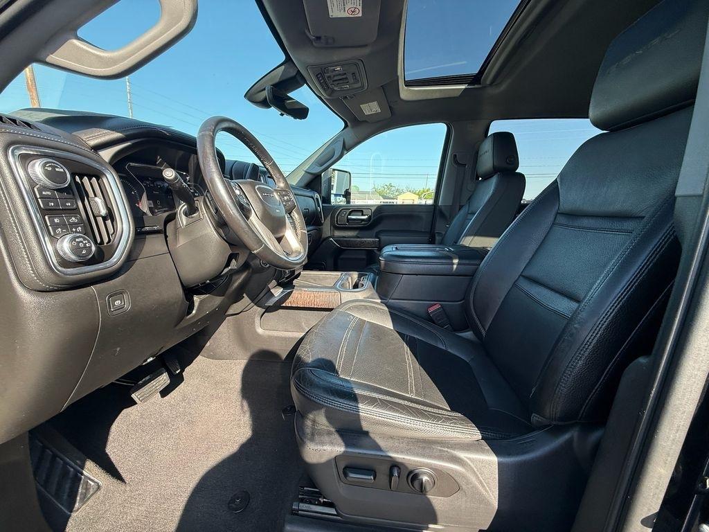 GMC Sierra 2500HD Denali Crew Cab 4WD 2020