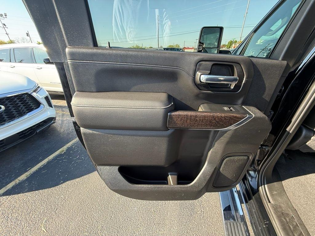 GMC Sierra 2500HD Denali Crew Cab 4WD 2020