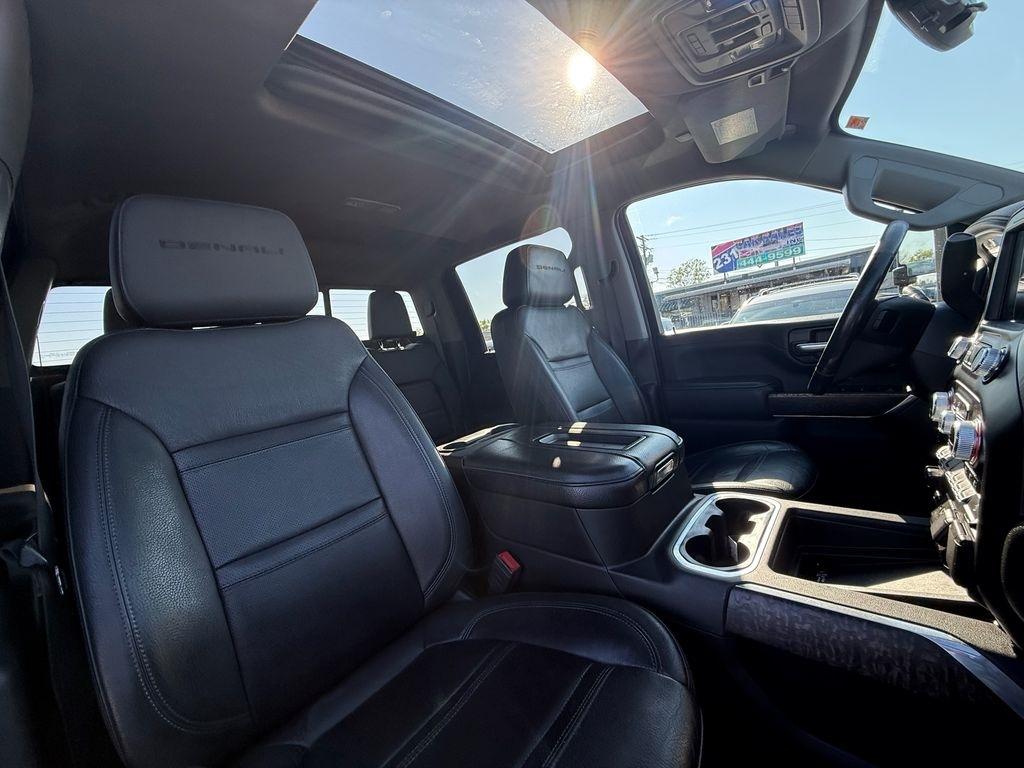 GMC Sierra 2500HD Denali Crew Cab 4WD 2020