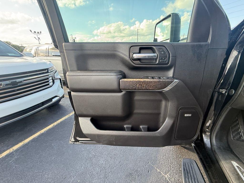 GMC Sierra 2500HD Denali Crew Cab 4WD 2020