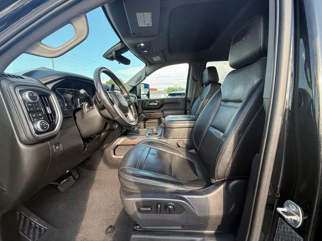 GMC Sierra 2500HD Denali Crew Cab 4WD 2020