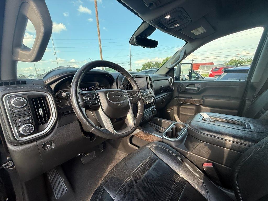 GMC Sierra 2500HD Denali Crew Cab 4WD 2020