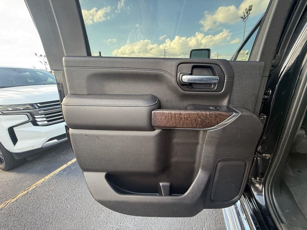 GMC Sierra 2500HD Denali Crew Cab 4WD 2020