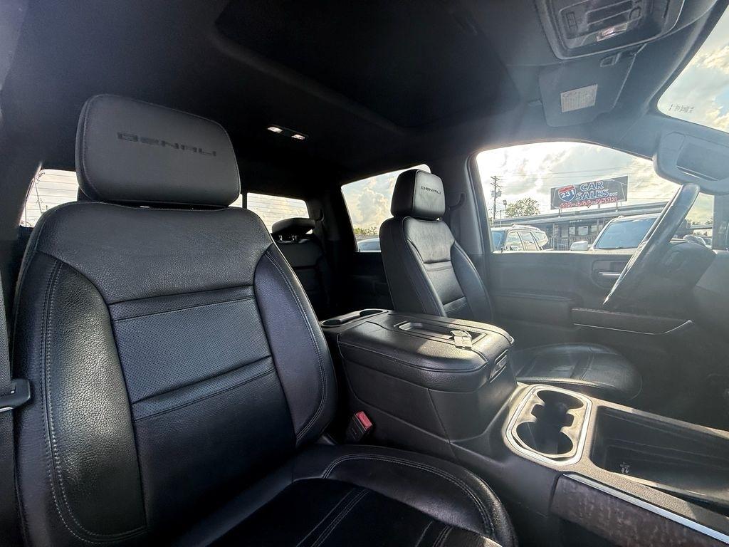 GMC Sierra 2500HD Denali Crew Cab 4WD 2020