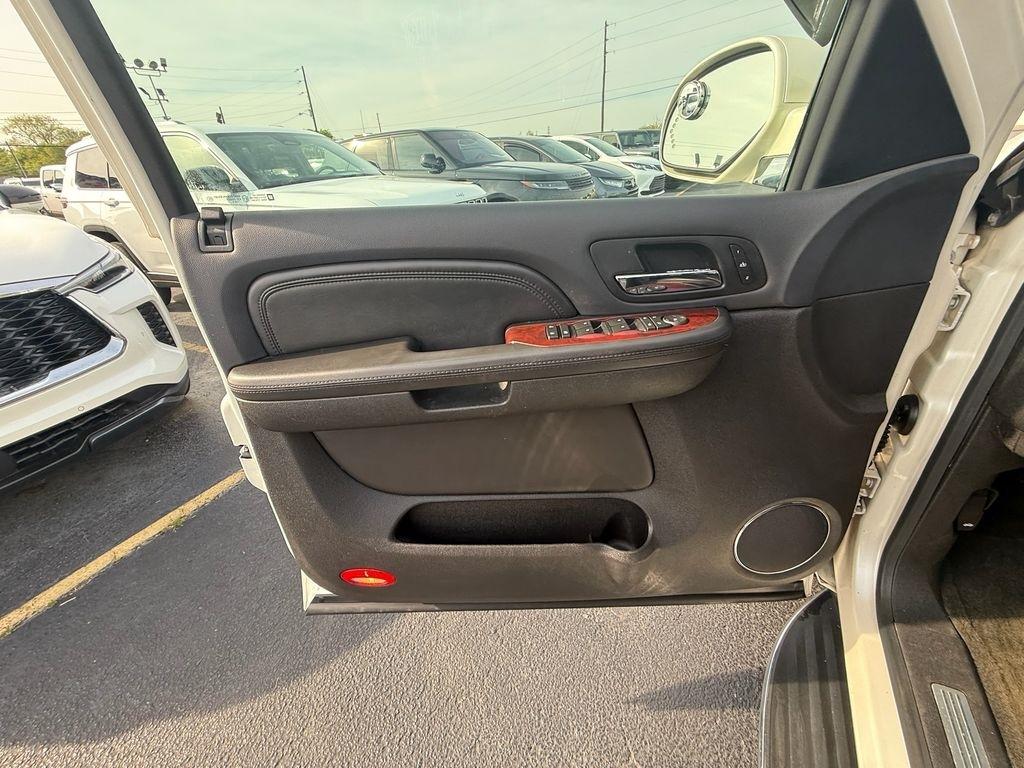 Cadillac Escalade AWD 2008