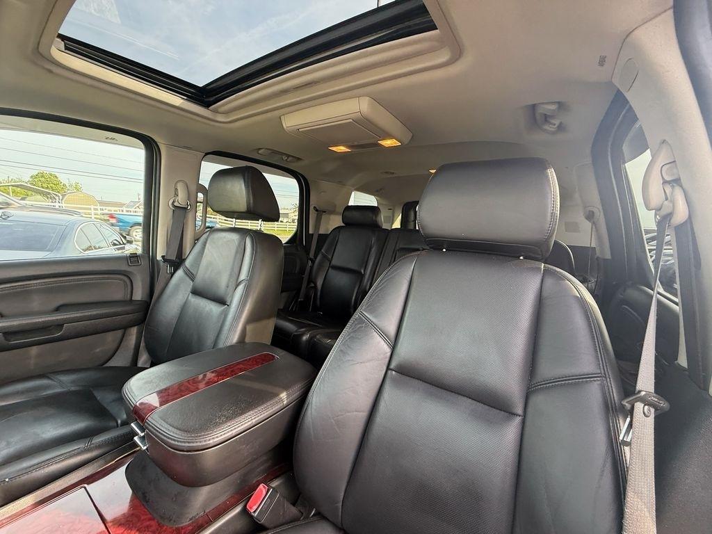 Cadillac Escalade AWD 2008