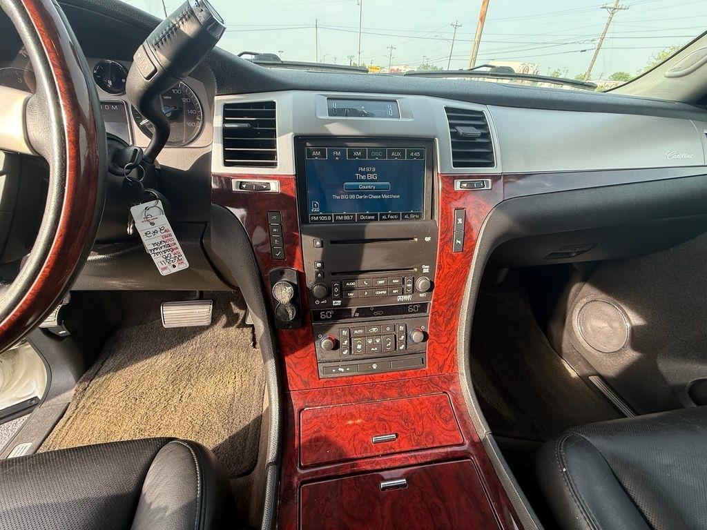 Cadillac Escalade AWD 2008