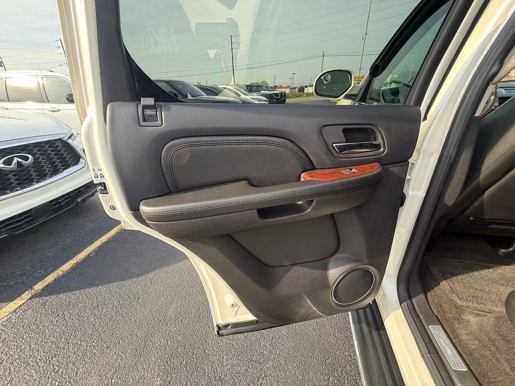 Cadillac Escalade AWD 2008