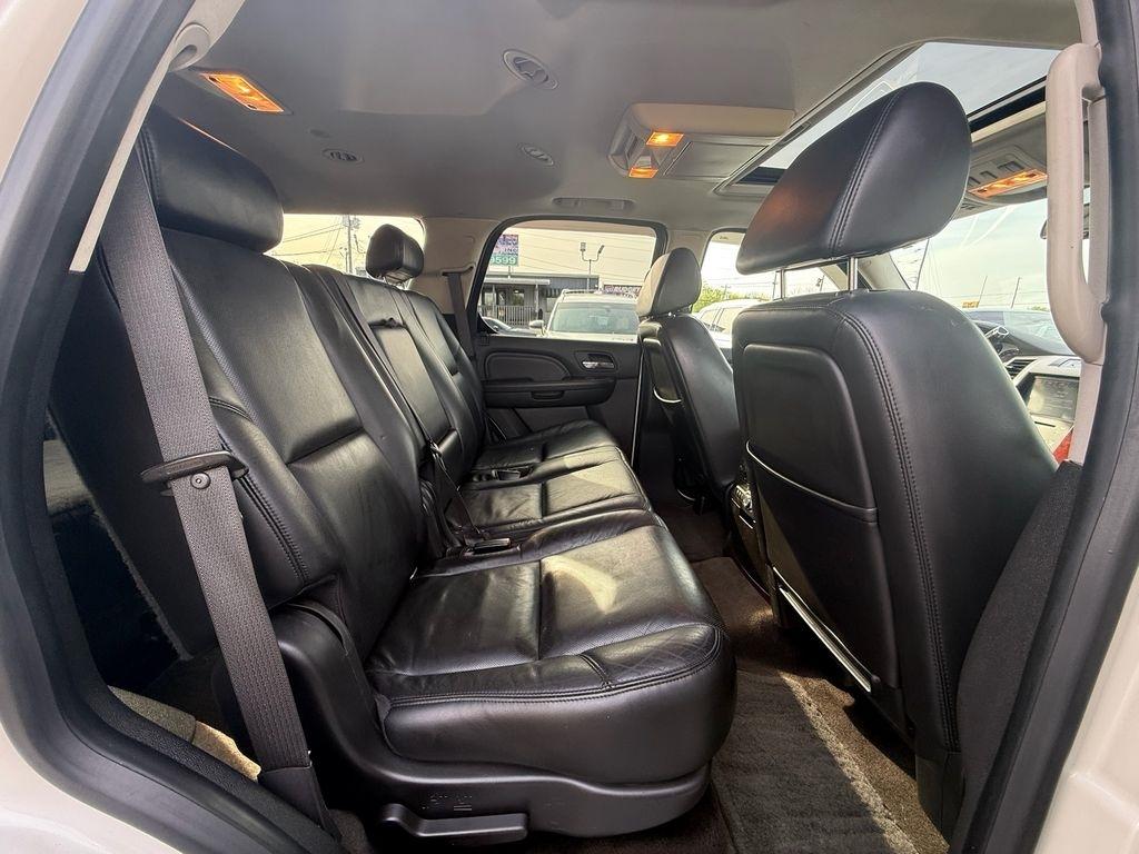 Cadillac Escalade AWD 2008