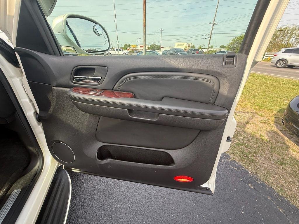 Cadillac Escalade AWD 2008