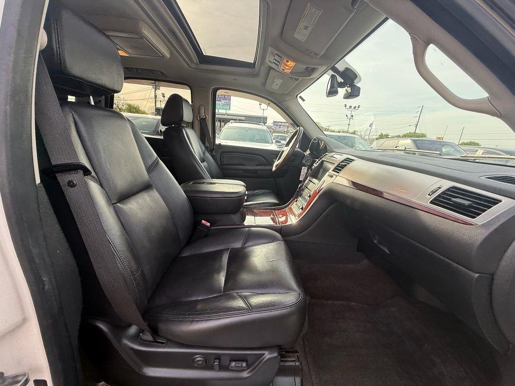 Cadillac Escalade AWD 2008