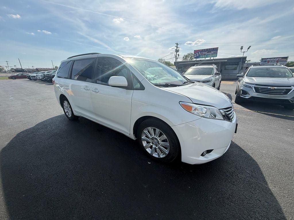 Toyota Sienna Limited AWD 7-Passenger V6 2015
