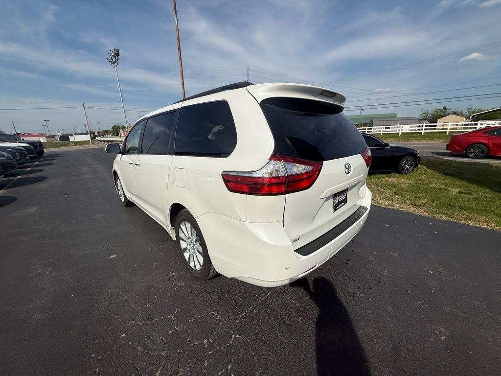 Toyota Sienna Limited AWD 7-Passenger V6 2015