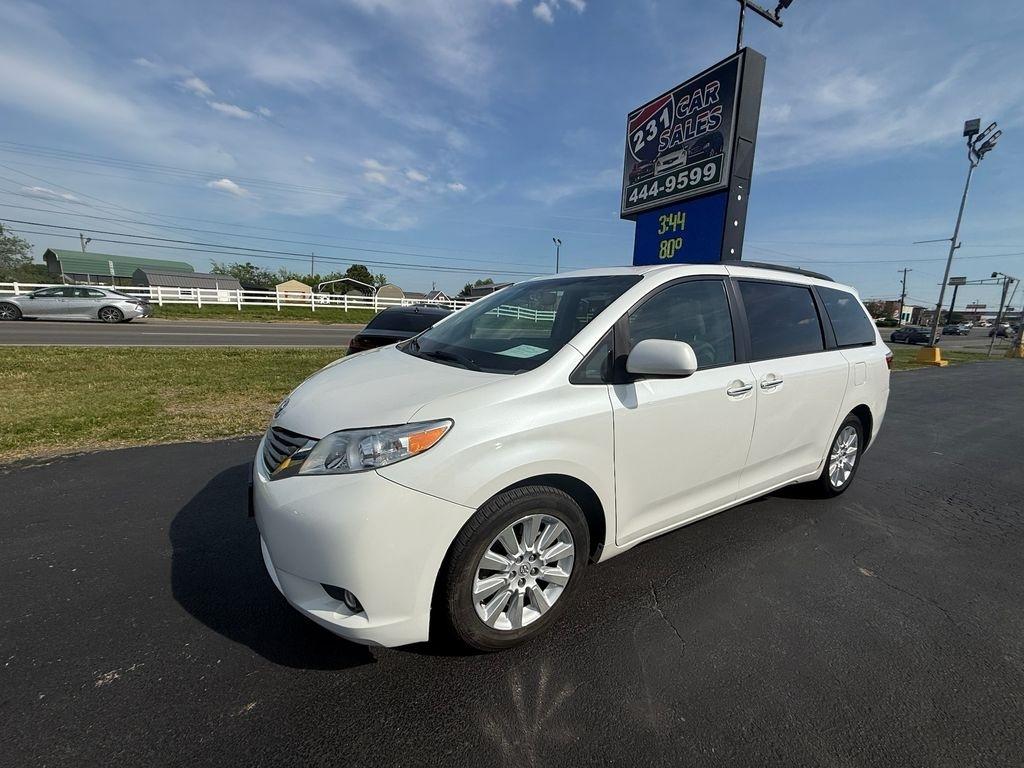 Toyota Sienna Limited AWD 7-Passenger V6 2015