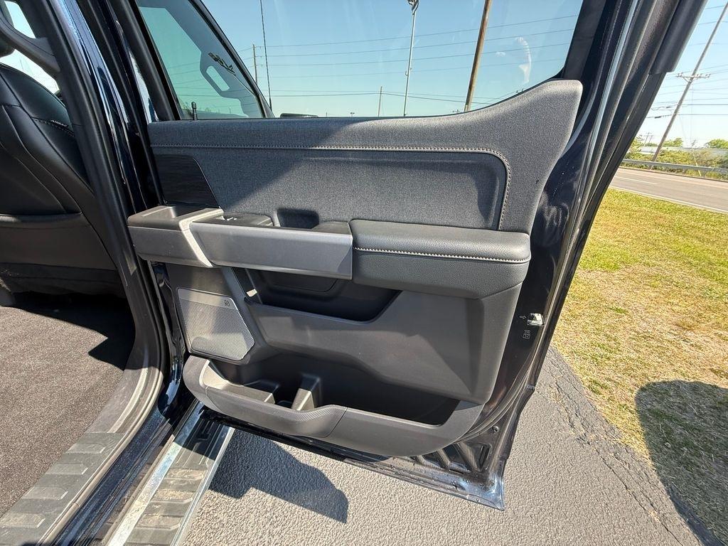 Ford F-150 Lariat SuperCrew 4WD 2024