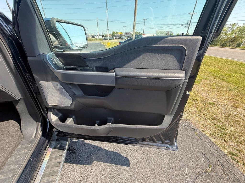 Ford F-150 Lariat SuperCrew 4WD 2024