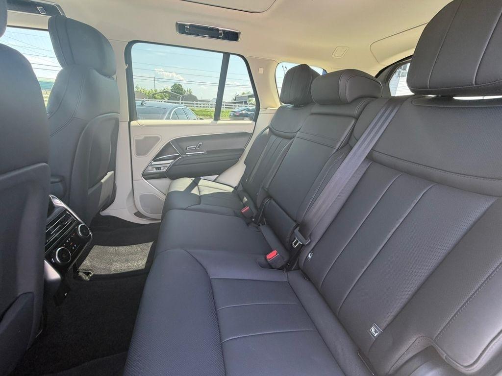 Land Rover Range Rover SE SWB 2024