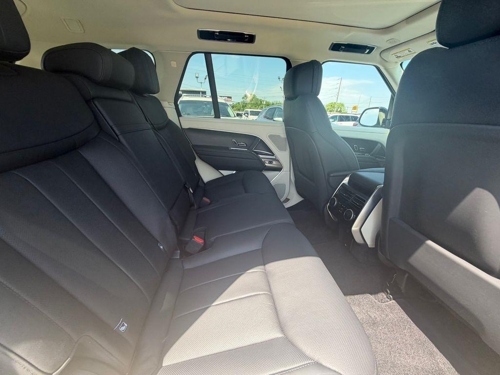 Land Rover Range Rover SE SWB 2024