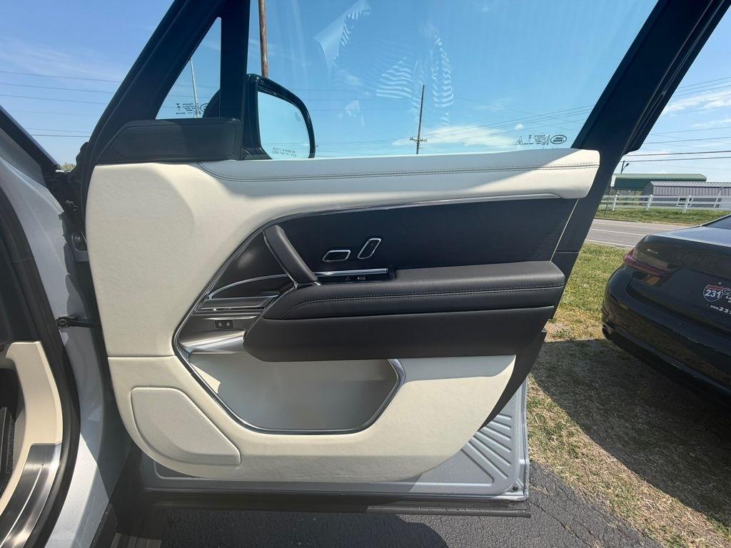 Land Rover Range Rover SE SWB 2024