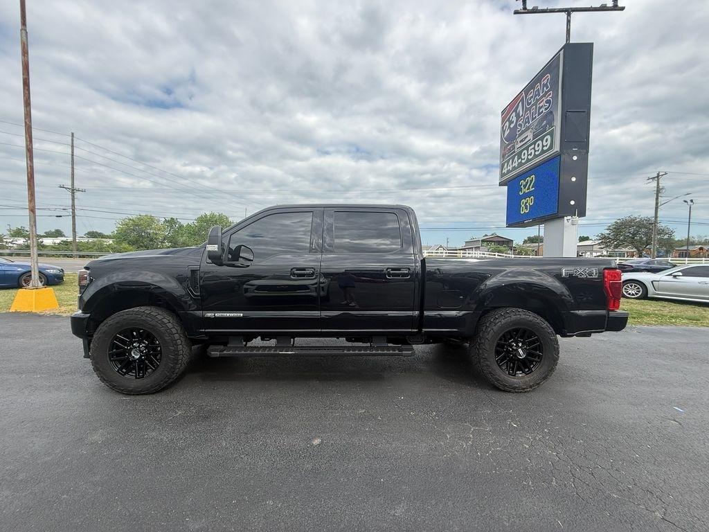 Ford F-250 SD Lariat Crew Cab 4WD 2022