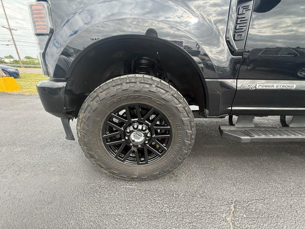 Ford F-250 SD Lariat Crew Cab 4WD 2022