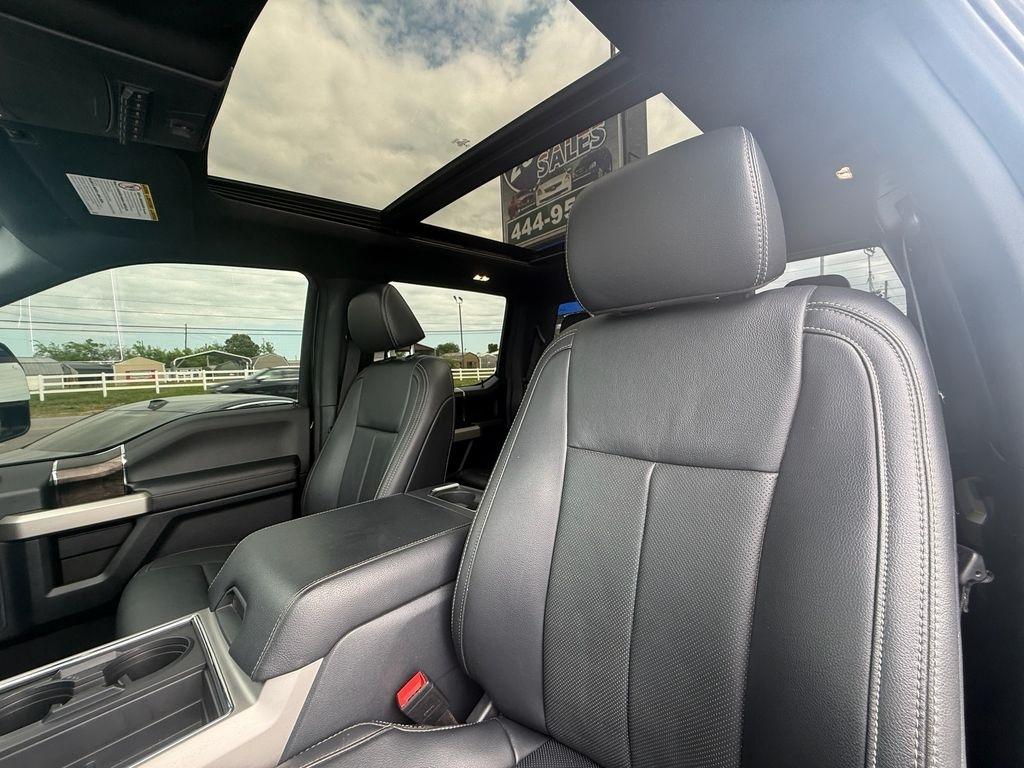 Ford F-250 SD Lariat Crew Cab 4WD 2022