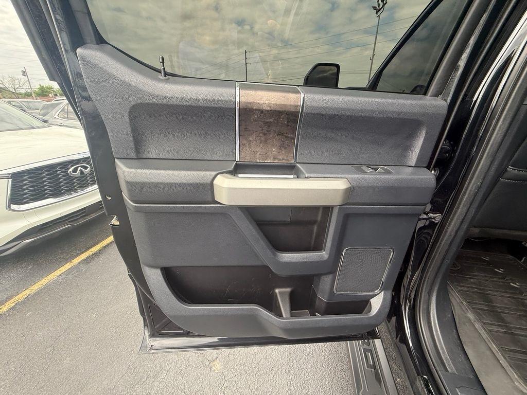 Ford F-250 SD Lariat Crew Cab 4WD 2022