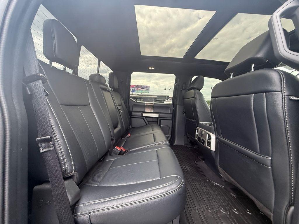 Ford F-250 SD Lariat Crew Cab 4WD 2022