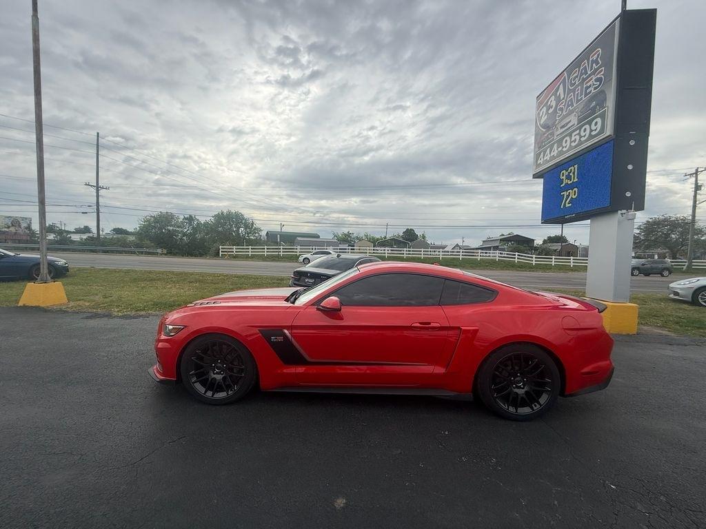 Ford Mustang GT Premium Coupe 2017