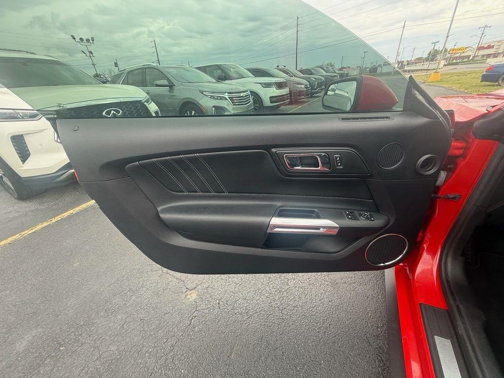 Ford Mustang GT Premium Coupe 2017