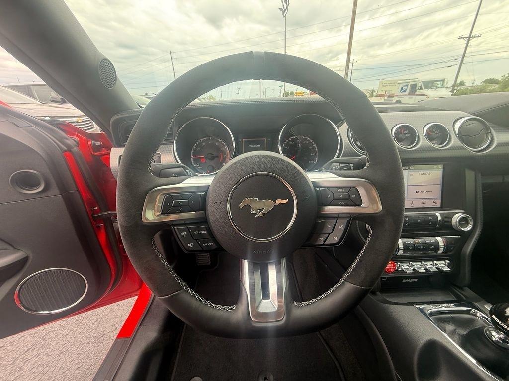 Ford Mustang GT Premium Coupe 2017