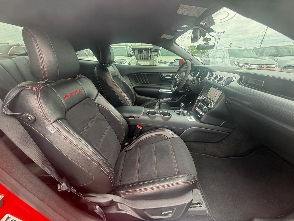 Ford Mustang GT Premium Coupe 2017