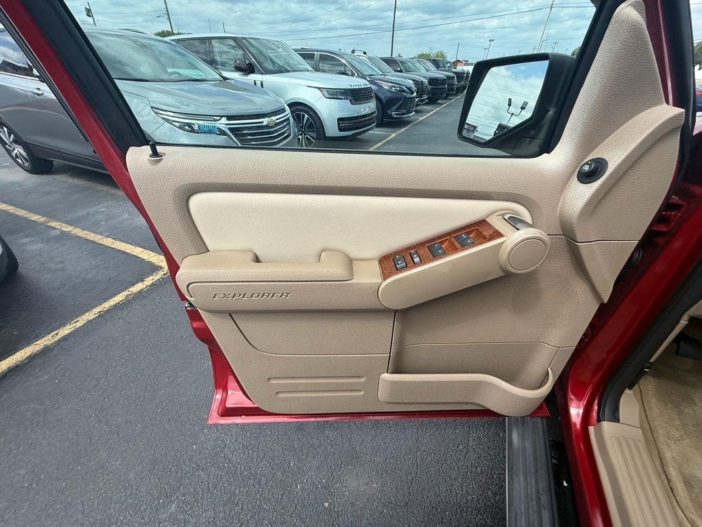 Ford Explorer Eddie Bauer 4.0L 2WD 2010