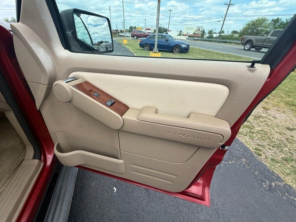 Ford Explorer Eddie Bauer 4.0L 2WD 2010