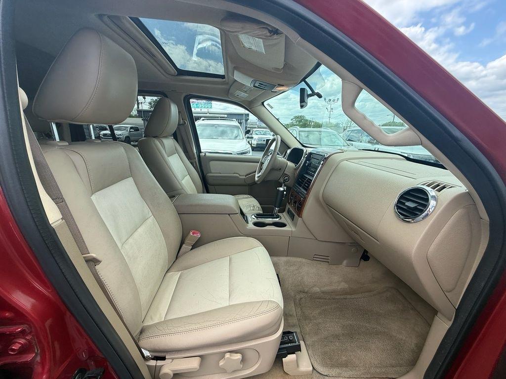 Ford Explorer Eddie Bauer 4.0L 2WD 2010