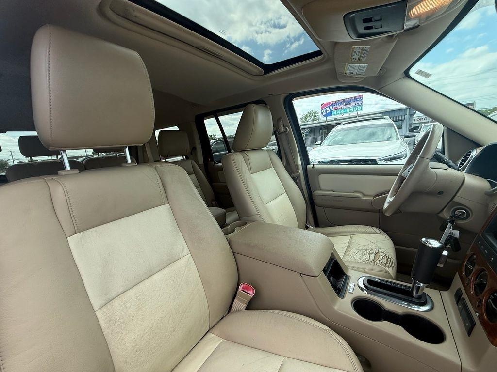 Ford Explorer Eddie Bauer 4.0L 2WD 2010