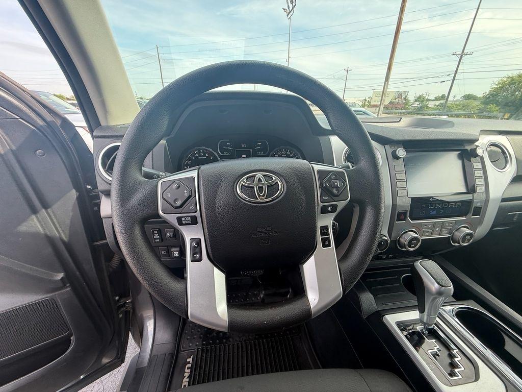 Toyota Tundra SR5 5.7L V8 Double Cab 4WD 2020