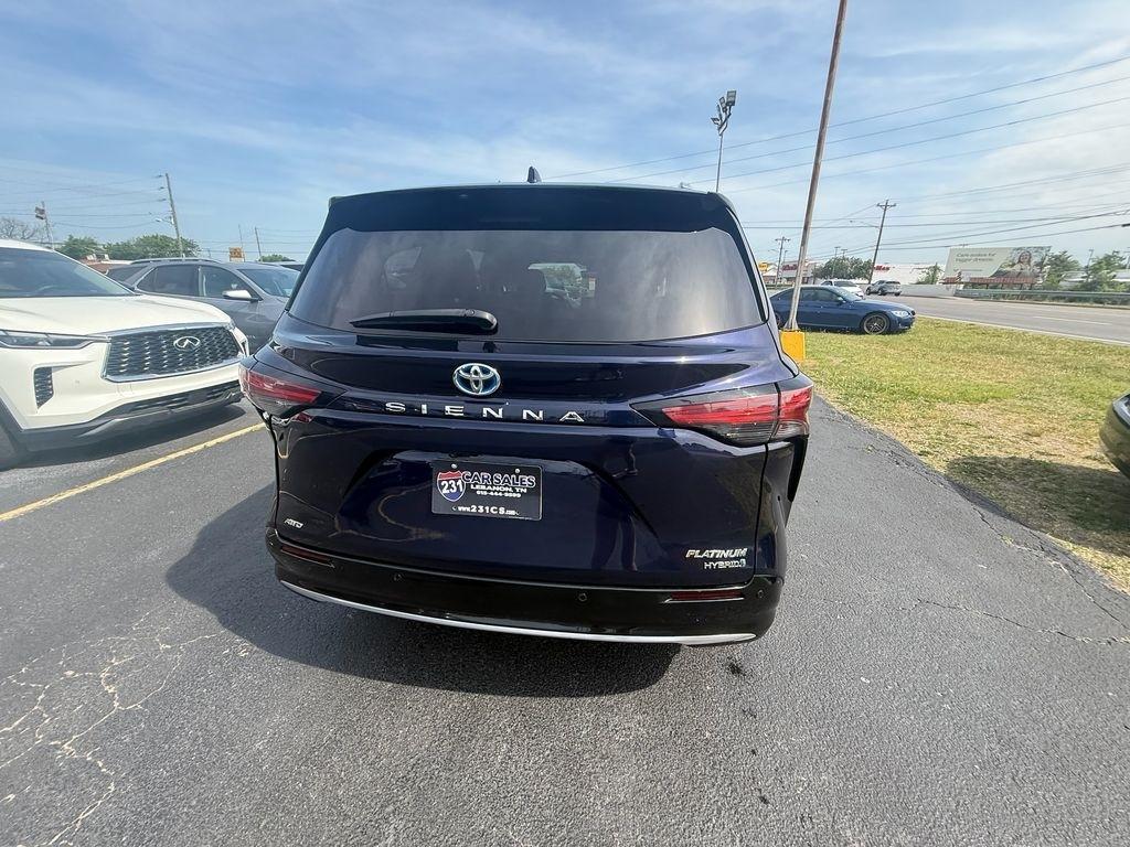 Toyota Sienna Platinum 7-Passenger AWD 2022