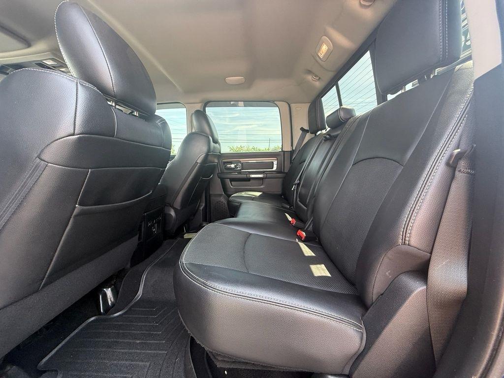 RAM 2500 Laramie Crew Cab SWB 4WD 2015